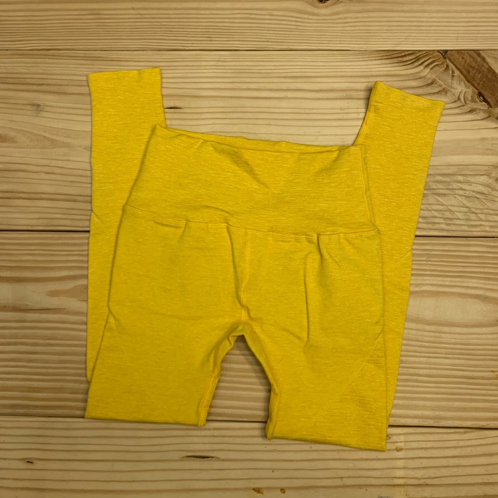 Alphalete revival legging